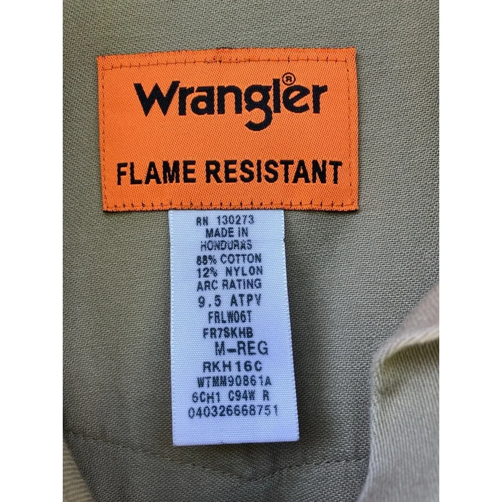Wrangler FR Flame Resistant Western Snap Shirt Men's M Reg Khaki Tan Workwear